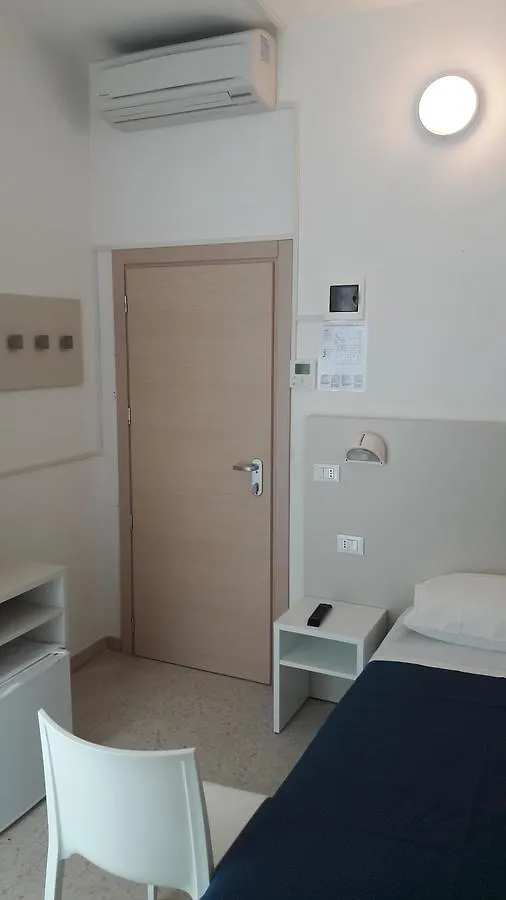 **  B&B - Meuble' - Hotel 